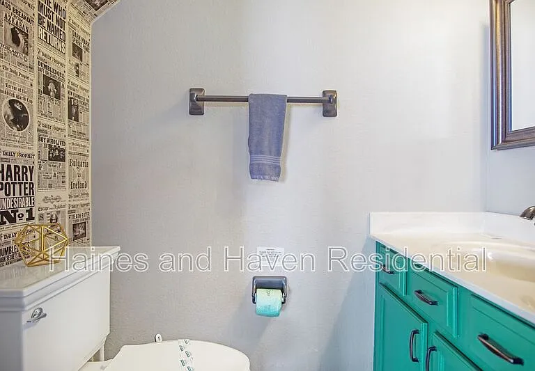 403 Corvina Dr — Photo 44