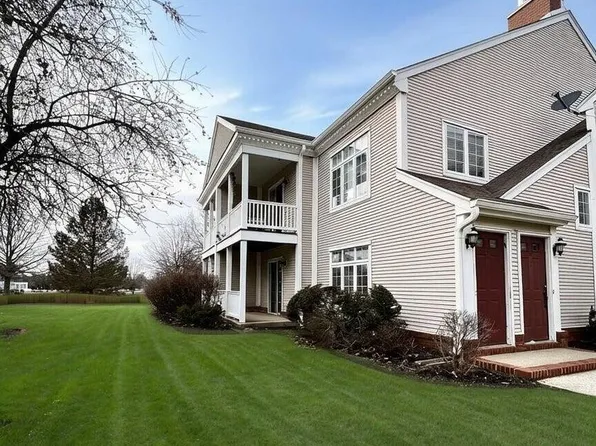 92 Winthrop Rd #C, Monroe Township, NJ 08831