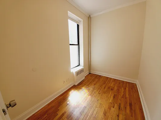 Rented by Ideal Properties Group | media 8