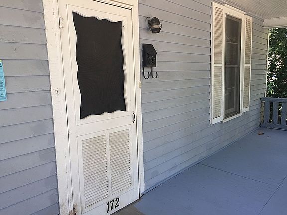 3rd image of 172 N Walker St