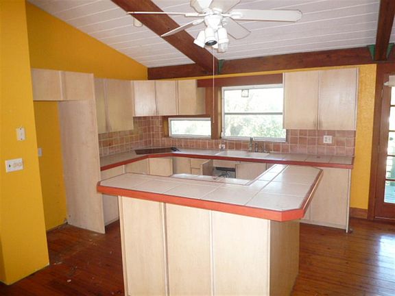 2nd image of 190 Ibis Dr