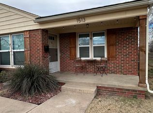 1513 Oxford Way, The Village, OK 73120