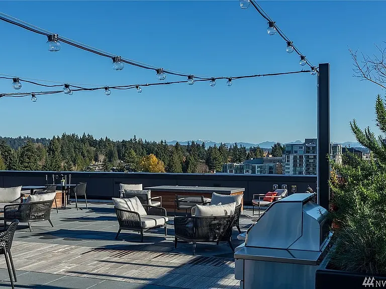 1085 103rd Ave NE #422 — Photo 15