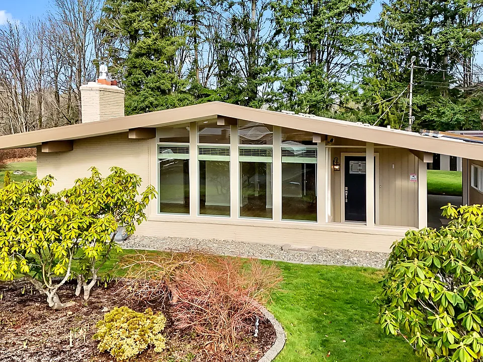 8317 Vernon Rd