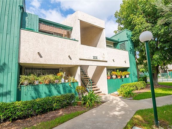 2nd image of 15436 La Mirada Blvd Unit 209