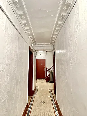 Rented by Compass | media 29