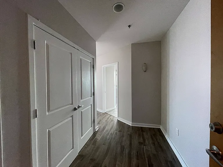 923 Peachtree St NE #1428 — Photo 5