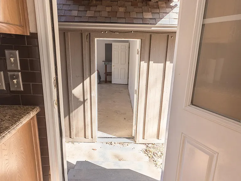 1206 Marigold Ln — Photo 41