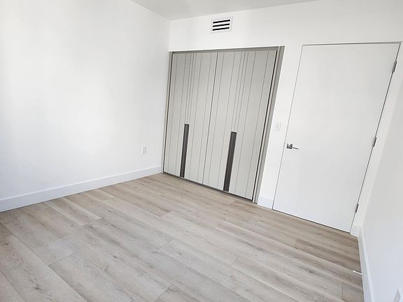 4th image of 9806 Vidor Dr APT 202