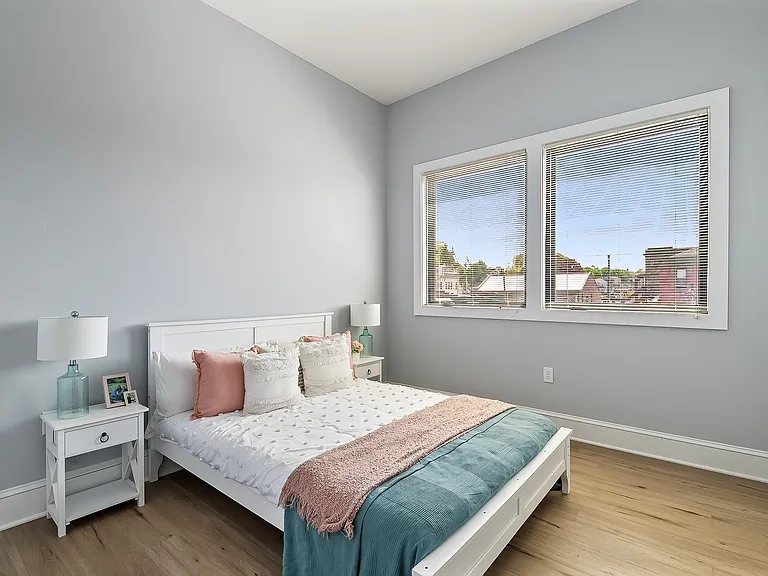 14 S Main St #4 — Photo 9