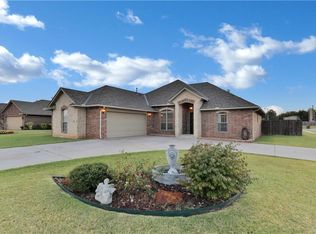4301 Mackenzie Dr, Moore, OK 73160