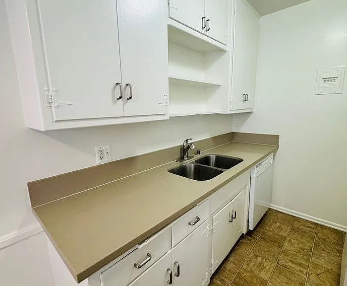 817 N Las Palmas Ave #3 — Photo 4