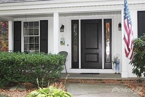 2nd image of 4550 Terra Ln