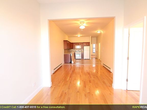 3rd image of 882 Broadway #Xi
