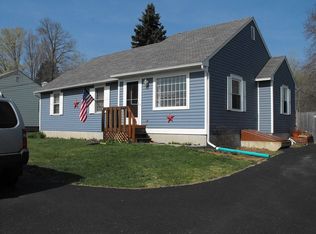 886 Holmes Rd, Pittsfield, MA 01201