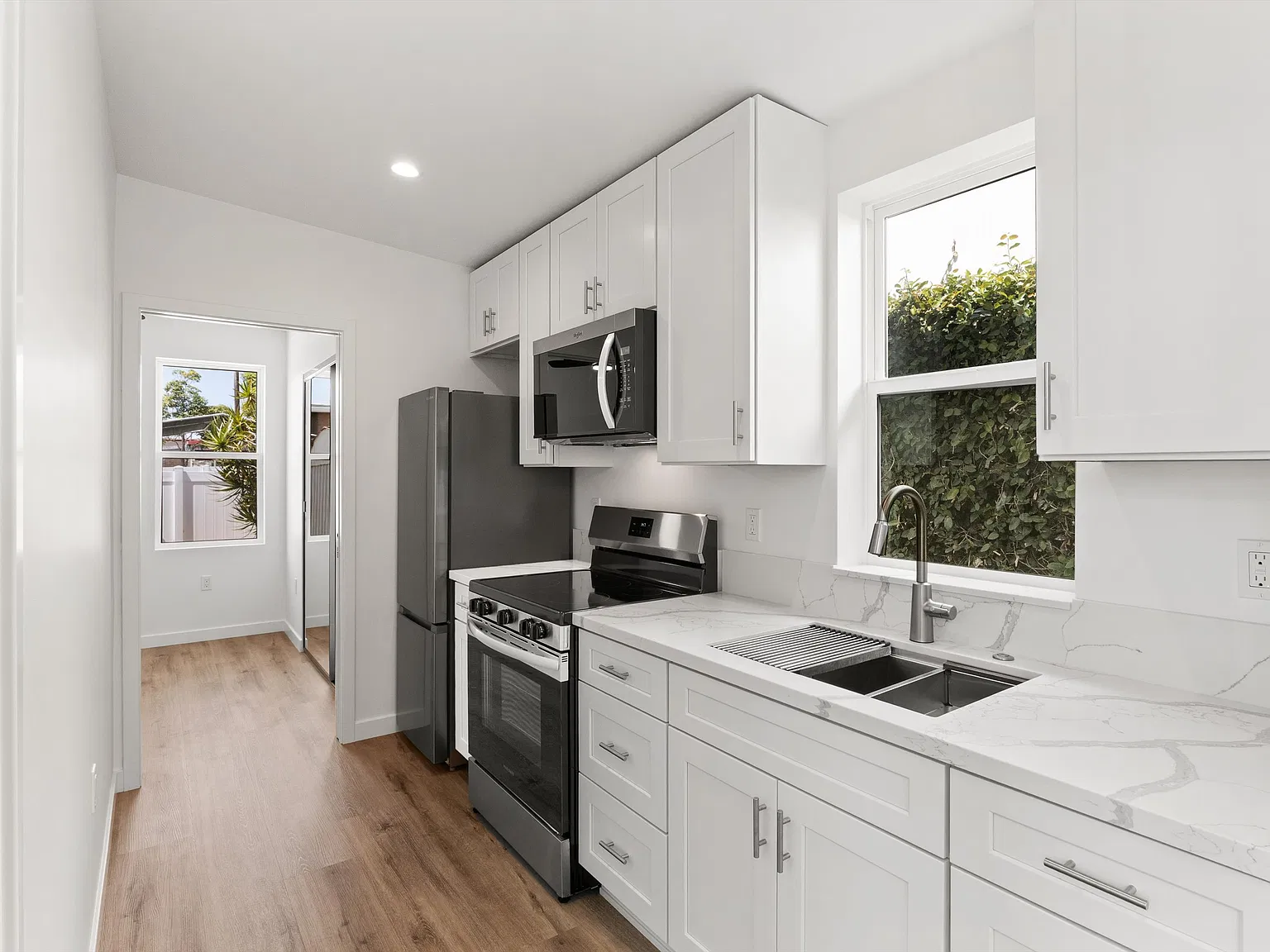 1 bed, 475 sqft, $1,950 — Photo 2