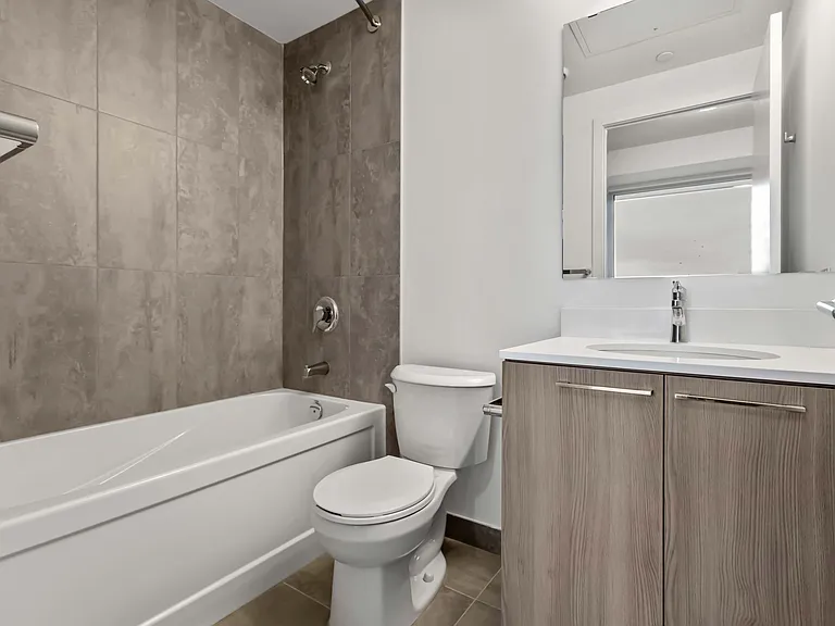 7439 Kingston Rd — Photo 111