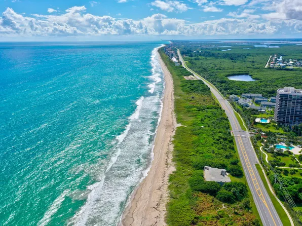 5059 North Highway A1a #203, Hutchinson Island, FL 34949