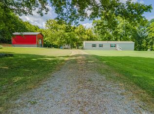 170 Sulphur Springs Rd, Fayetteville, TN 37334