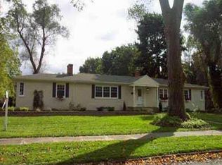 66 Ellingwood Dr, Rochester, NY 14618