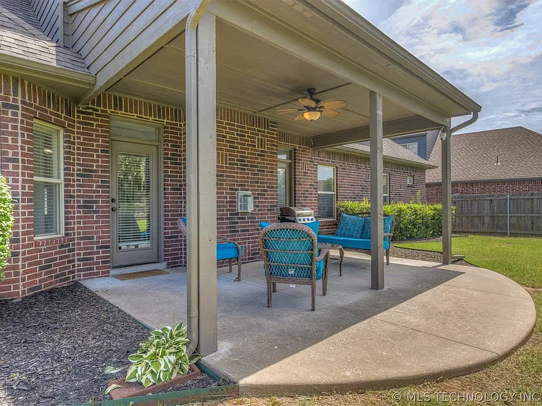 4902 S 165th East Ave — Photo 50