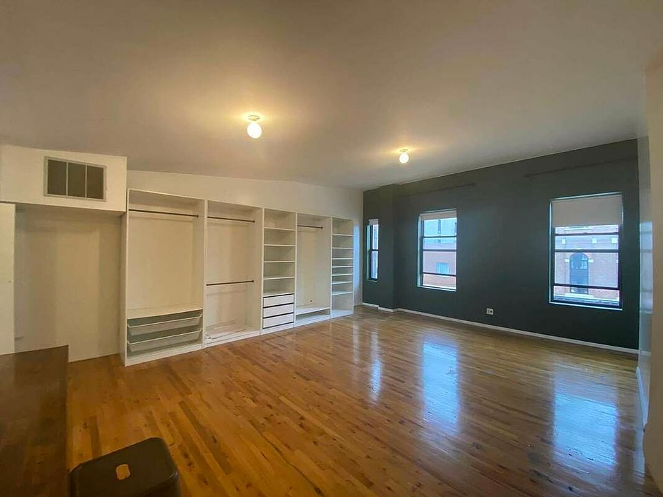 1st image of 533 Dekalb Ave #3
