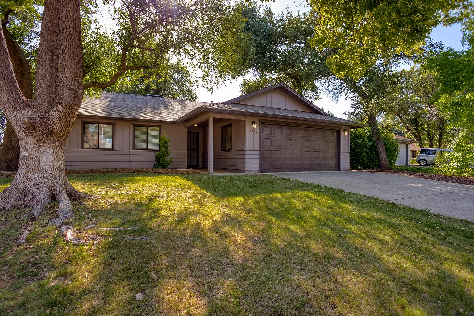 3296 Flintwood Way photo 1