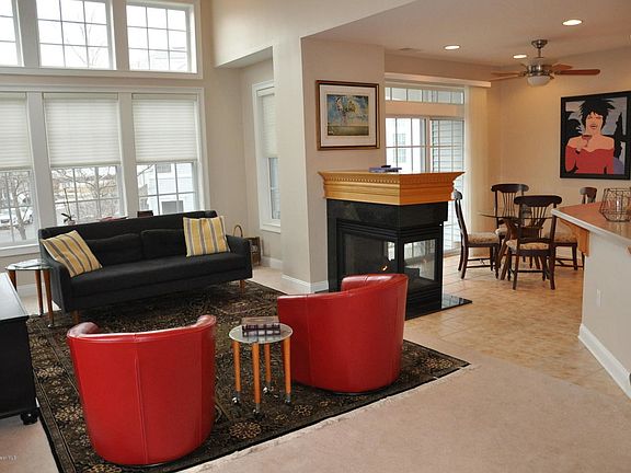 2nd image of 4 Skimmer Ln