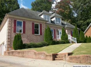 513 Roundabout Dr, Trussville, AL 35173