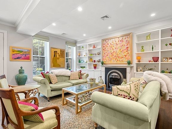 3rd image of 92 Chandler St #1