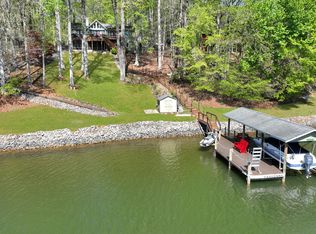 121 Briarcliff Dr, Moneta, VA 24121