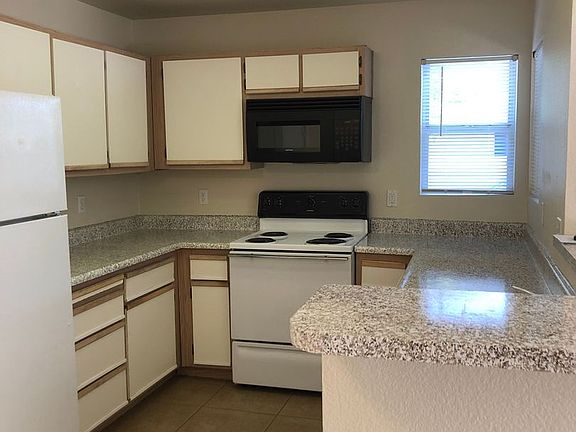 3rd image of 3836 Annadale Ln APT 7