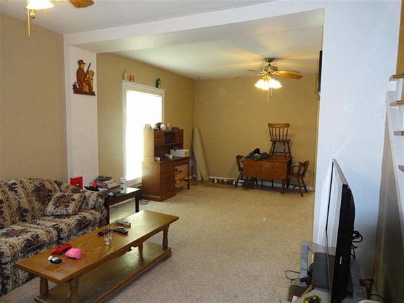 2nd image of 410 W B St