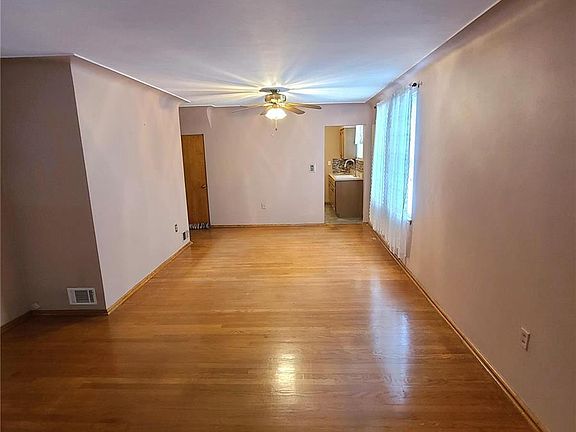 3rd image of 2406 Grand Ave
