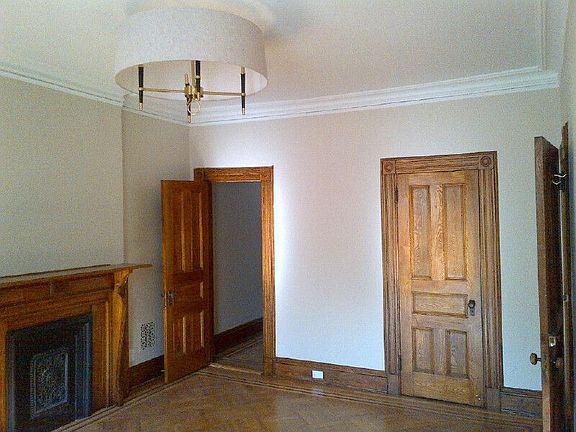 4th image of 649 Jefferson Ave #2