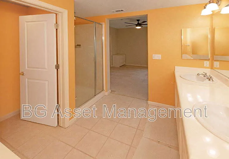 1653 Northshore Dr — Photo 13