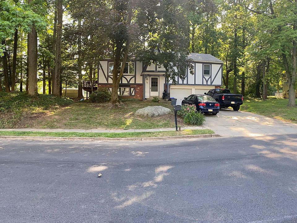 2nd image of 211-211 Bridge Rd #213