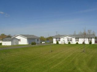 17711 Saylers Lakeview Rd, Lake Park, MN 56554