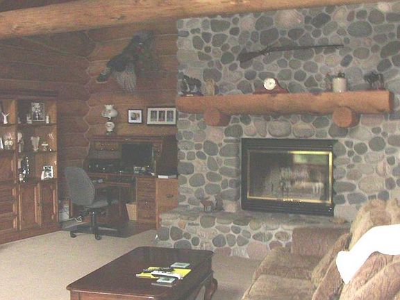 3rd image of 163 Lake Dr E