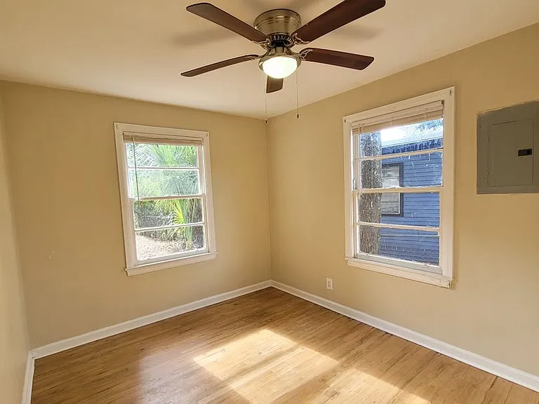 5 Elegans Ave — Photo 11