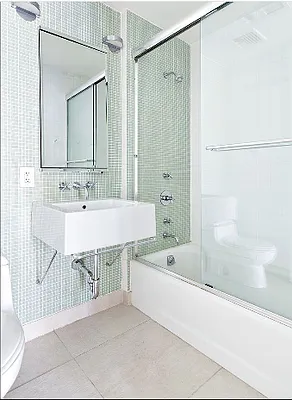 Rented by Compass | media 50