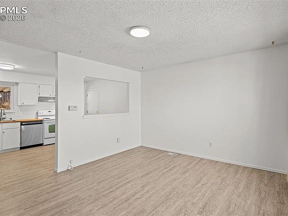 5th image of 1019 Rice Dr