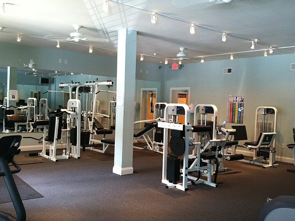 3rd image of 750 Walker Sq APT 3C