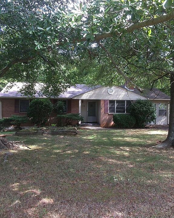 1st image of 128 Walton Dr