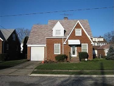 5th image of 1020 Creek View Dr