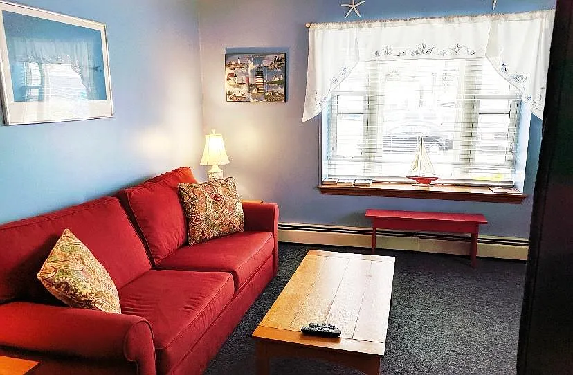 6 Imperial St — Photo 3