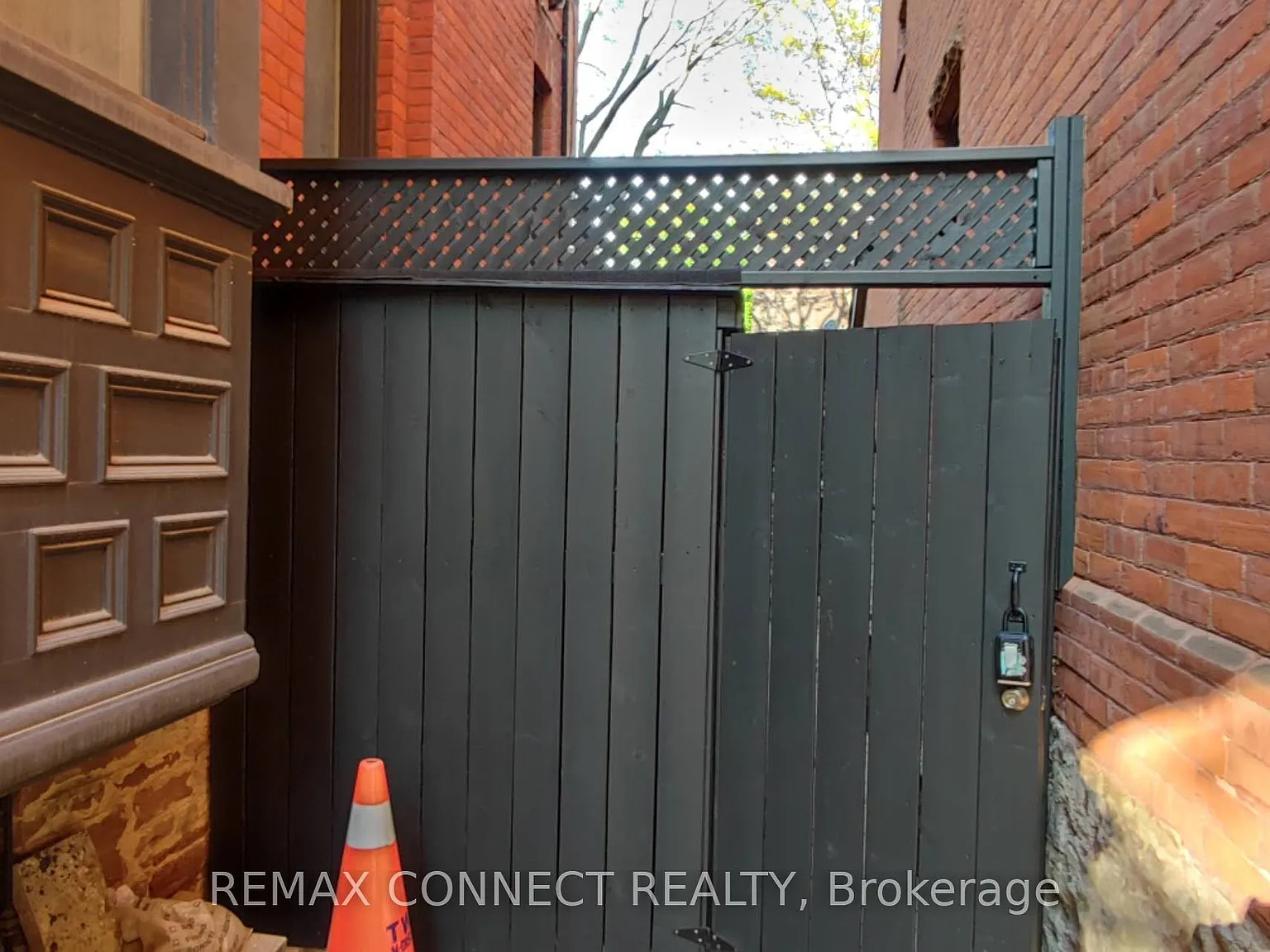 2 bed, $2,200 — Photo 2