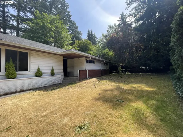18100 Bryant Rd, Lake Oswego, OR 97034