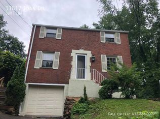 11817 Joan Dr, Pittsburgh, PA