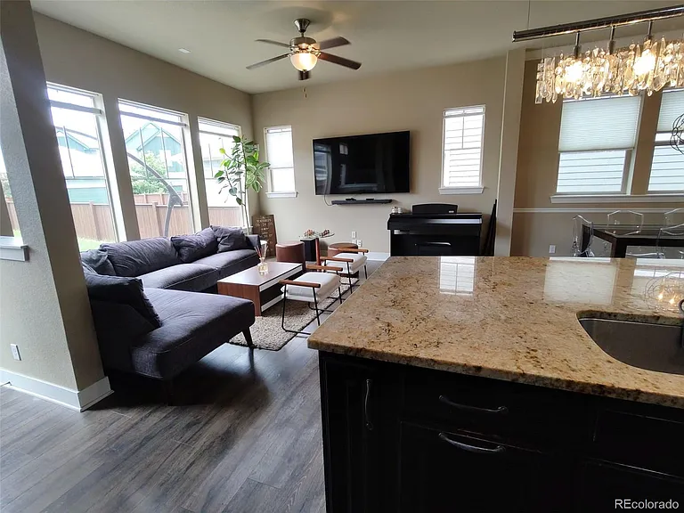 5424 Tamarac Way — Photo 6
